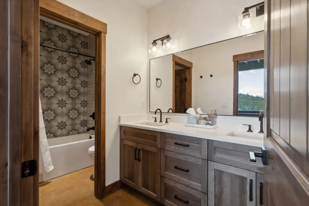 Bunkroom Bath